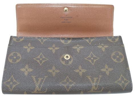 vuitton sarah wallet.